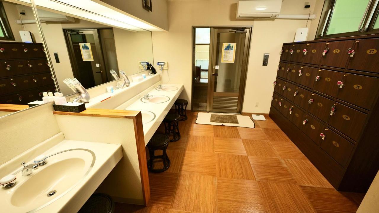 Oak Forest Hotel 3*